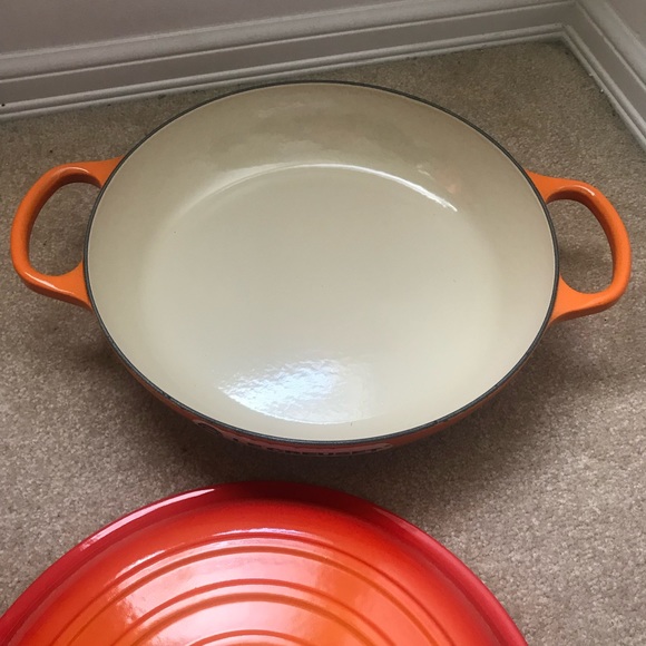 Le Creuset new #30 braiser volcanic - Picture 5 of 15